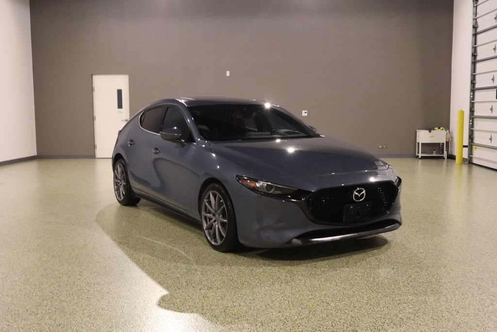Used 2020 MAZDA MAZDA3 Hatchback w/ Premium Package FWD video 1