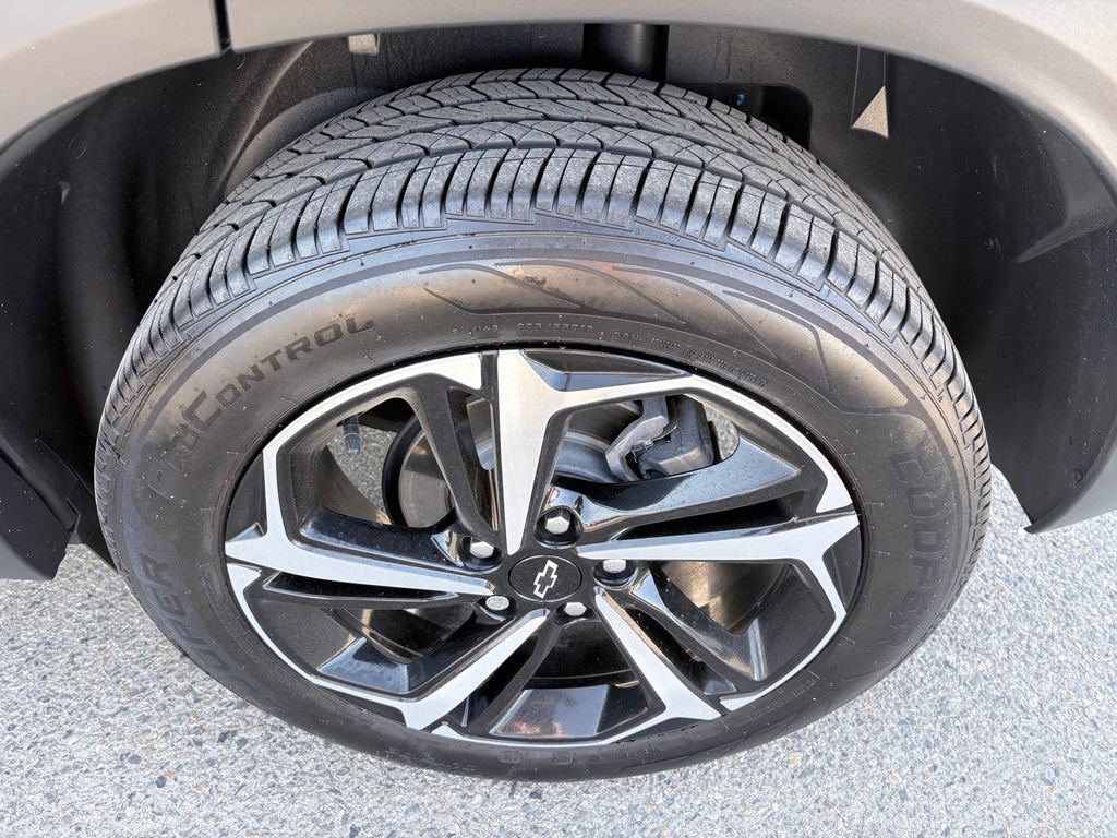Used 2021 Chevrolet TrailBlazer RS w/ Sun and Liftgate Package AWD/4WD image 25
