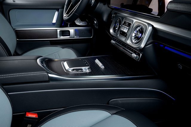 Used 2025 Mercedes-Benz G 550 image 49