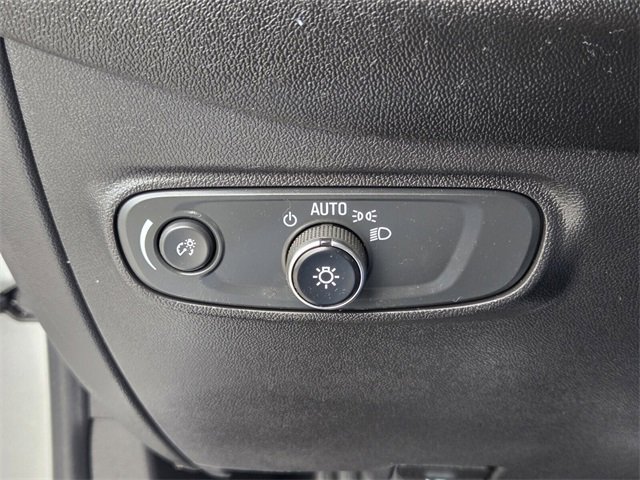 Used 2022 Chevrolet Equinox LT image 28