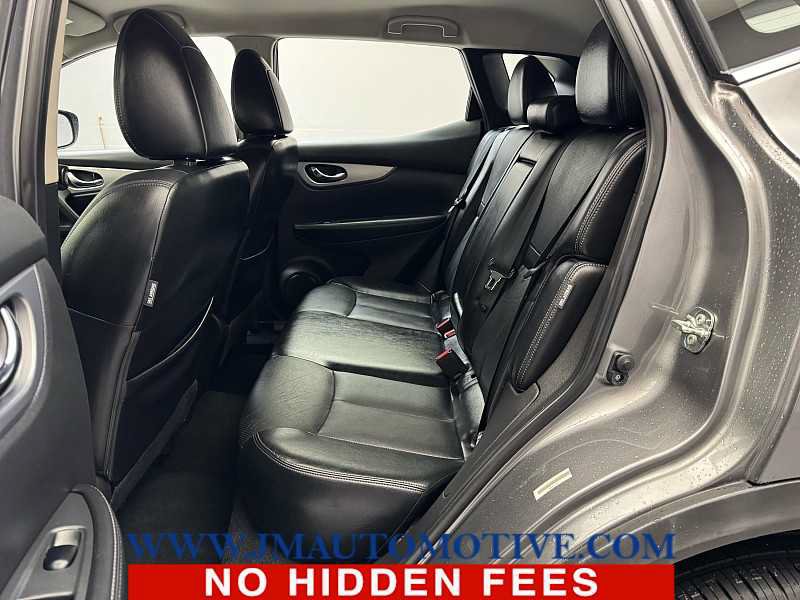 Used 2020 Nissan Rogue Sport SL AWD/4WD image 14