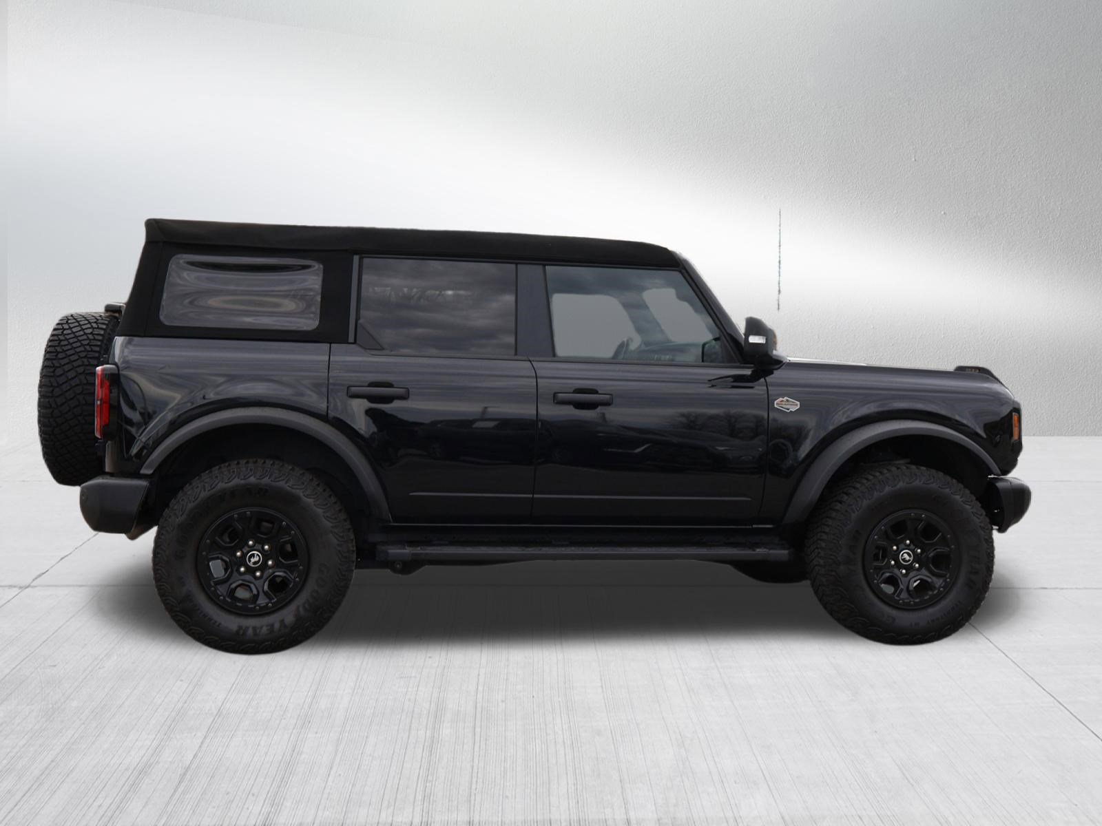 Used 2023 Ford Bronco Wildtrak image 8