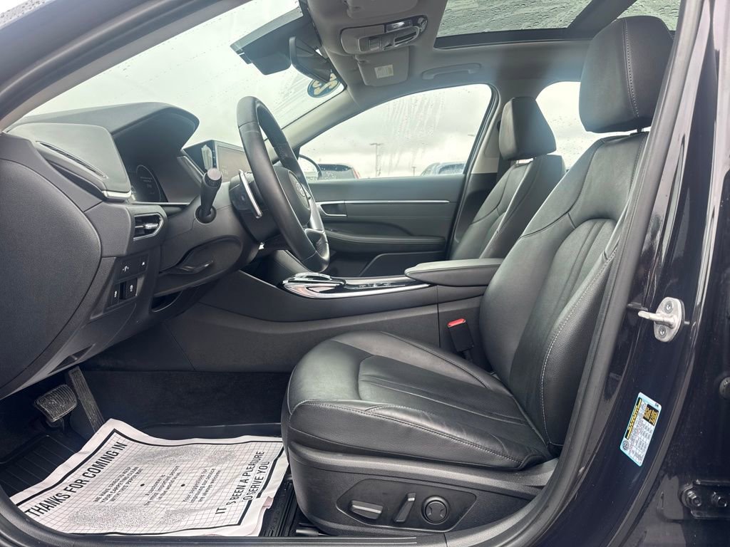 Used 2023 Hyundai Sonata Limited w/ Preferred Accessory Package image 27