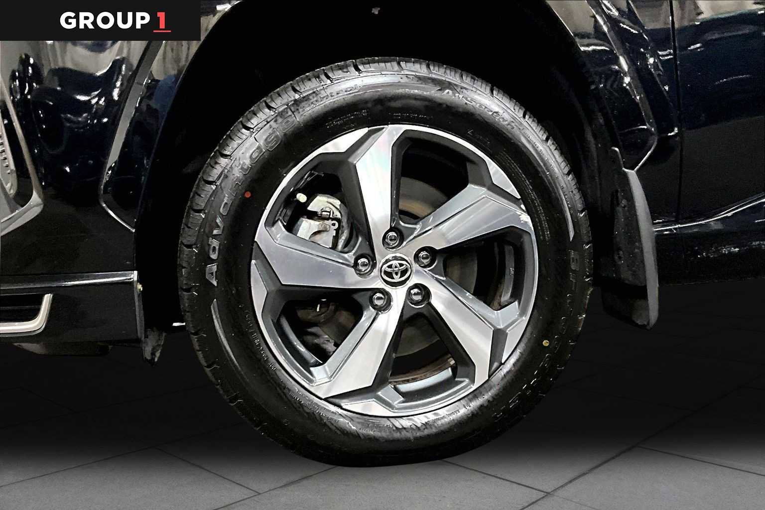 Used 2021 Toyota RAV4 SE AWD/4WD image 11