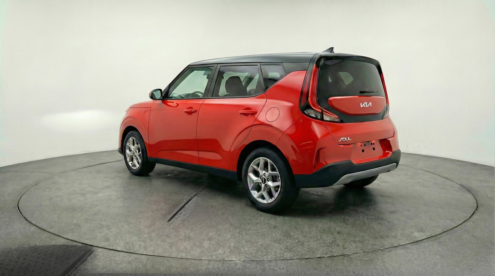 Used 2025 Kia Soul LX w/ LX Technology Package image 5