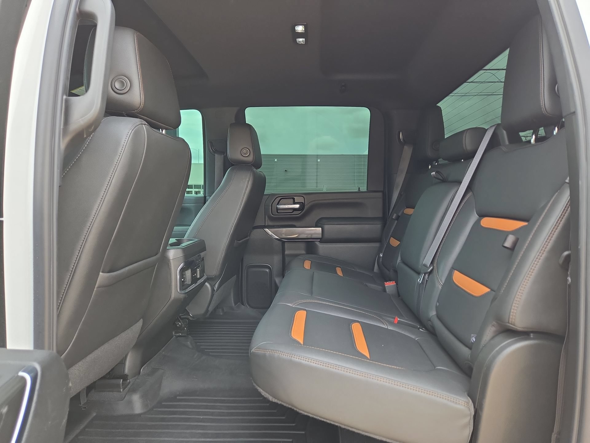 Used 2021 GMC Sierra 2500 AT4 w/ Gooseneck/5TH Wheel Package AWD/4WD image 13