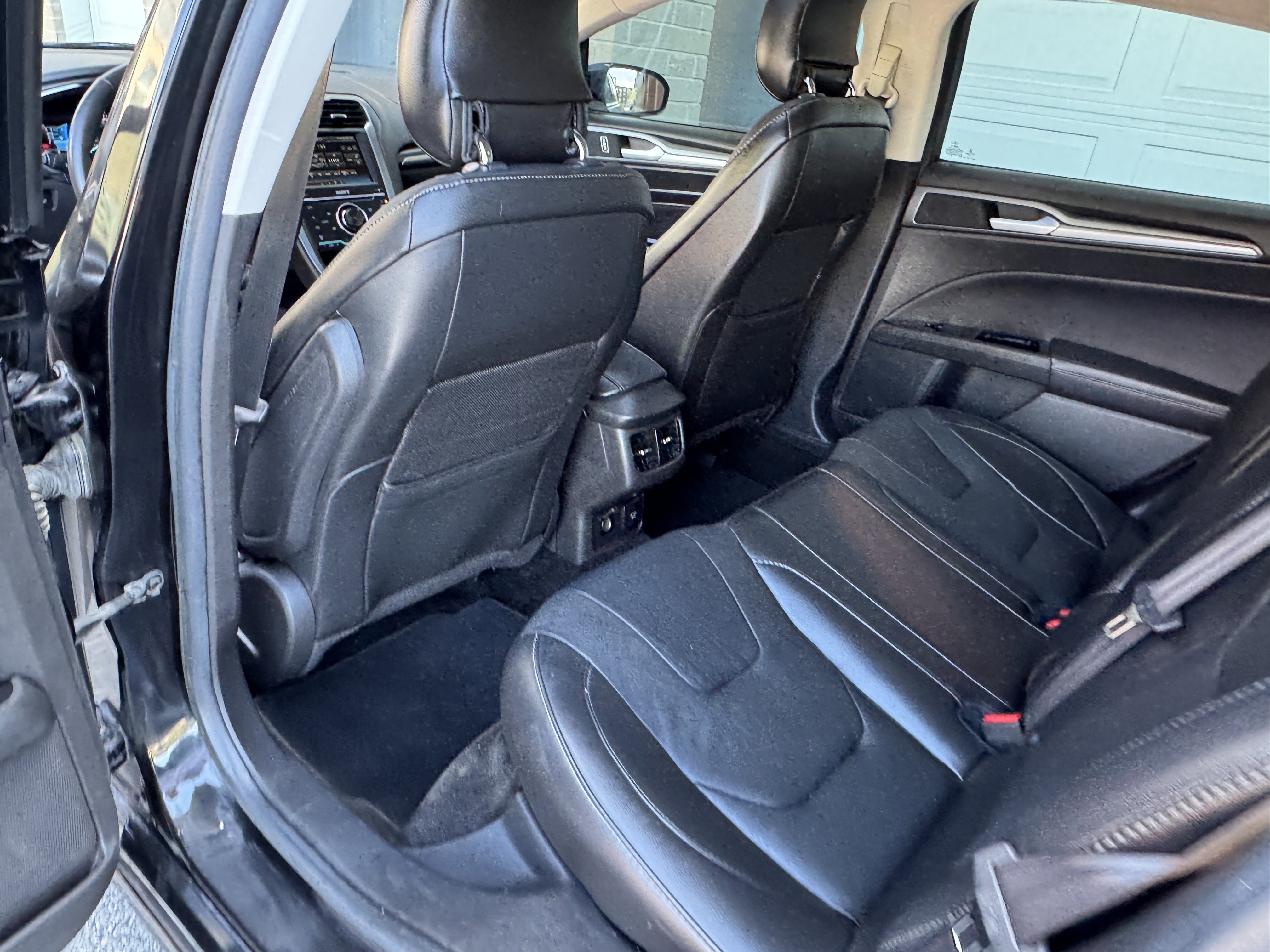 Used 2014 Ford Fusion Titanium AWD/4WD image 26