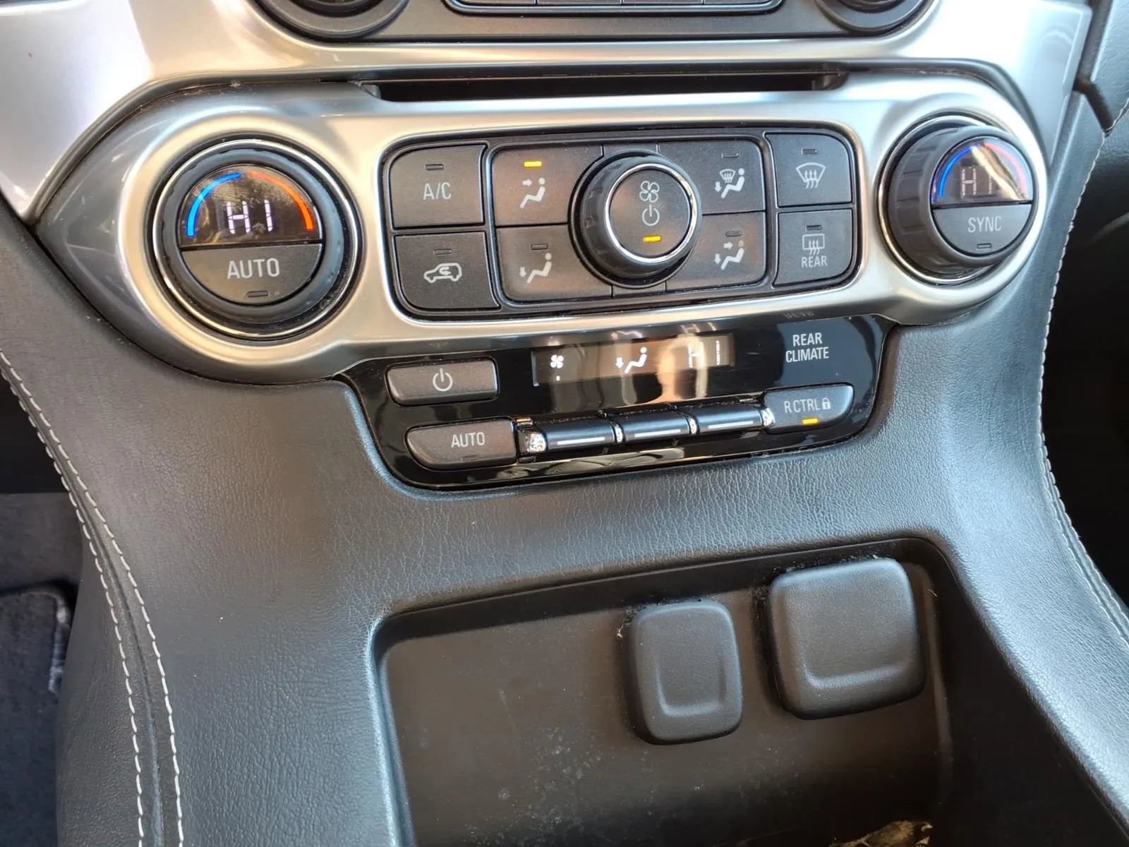 Used 2019 Chevrolet Tahoe LS w/ All-Season Package image 33