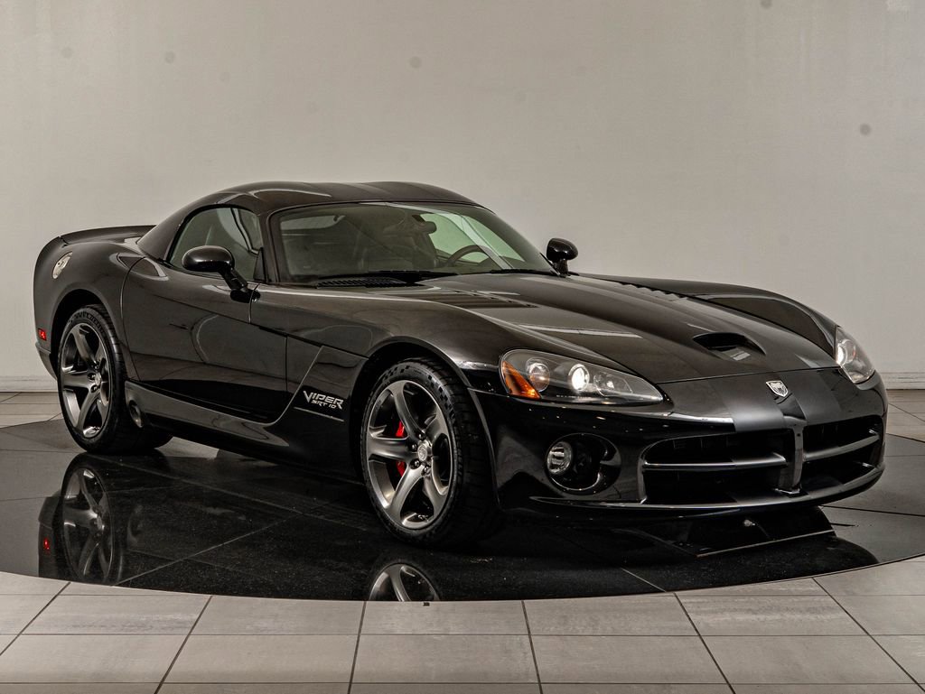 Used 2006 Dodge Viper SRT-10 image 3