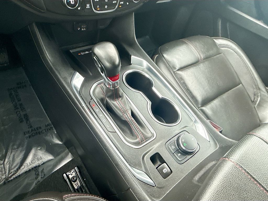 Used 2023 Chevrolet Traverse RS image 17