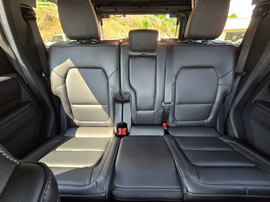 Used 2025 Ford Bronco Outer Banks AWD/4WD image 43