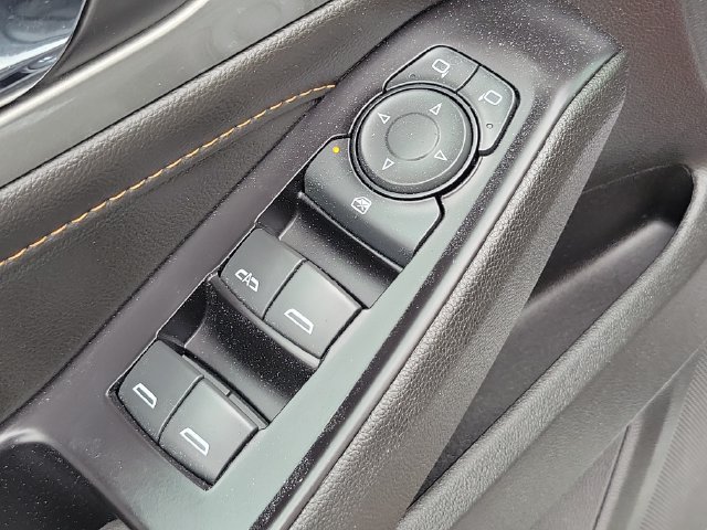 Used 2019 Chevrolet Traverse LT FWD image 9