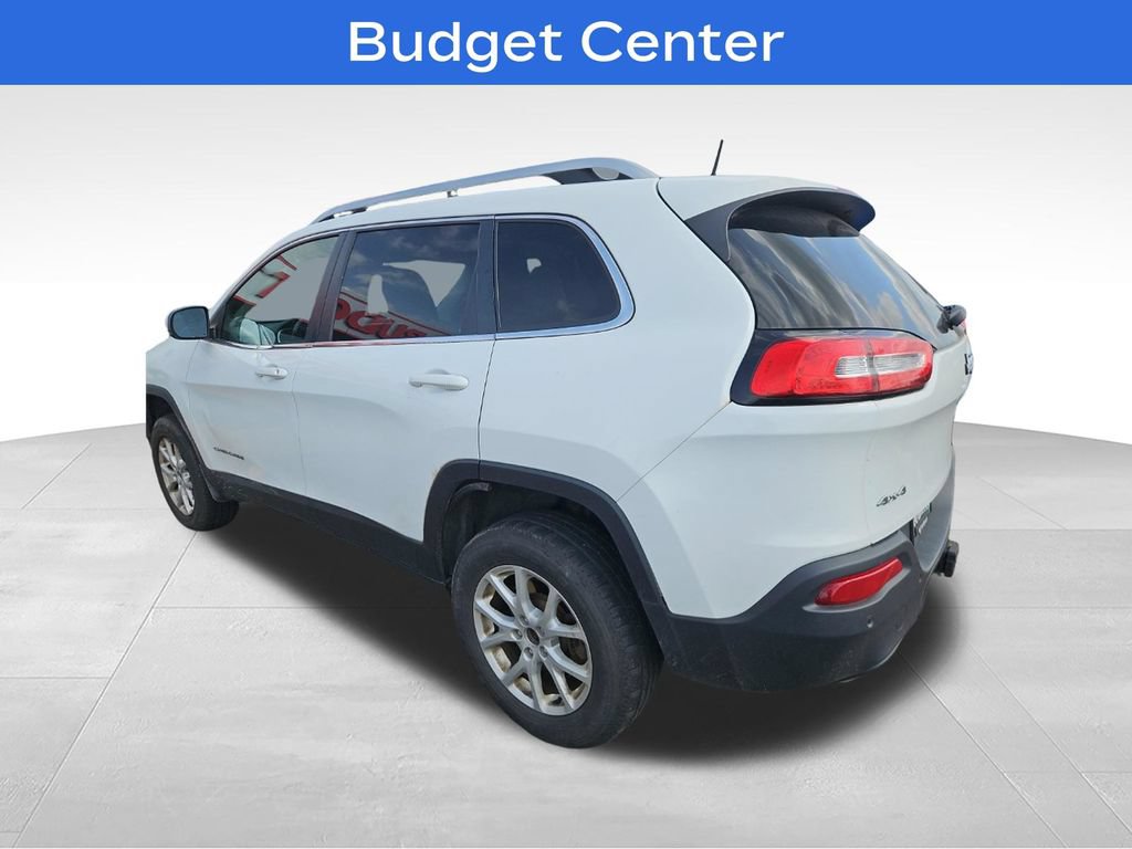 Used 2017 Jeep Cherokee Latitude w/ Safety/Convenience Group AWD/4WD image 31