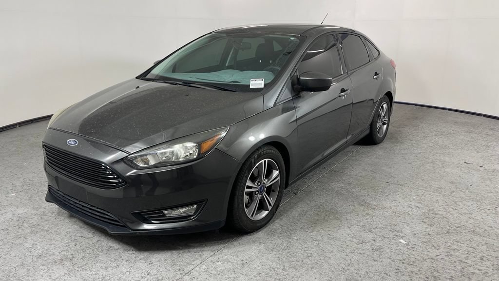 Used 2018 Ford Focus SE w/ SE Appearance Package FWD image 7