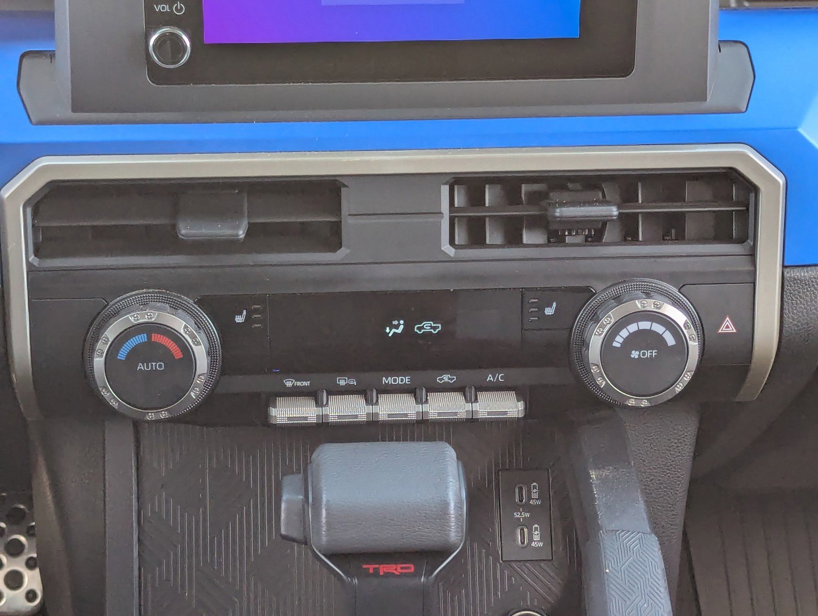 Used 2025 Toyota Tacoma TRD Sport image 19