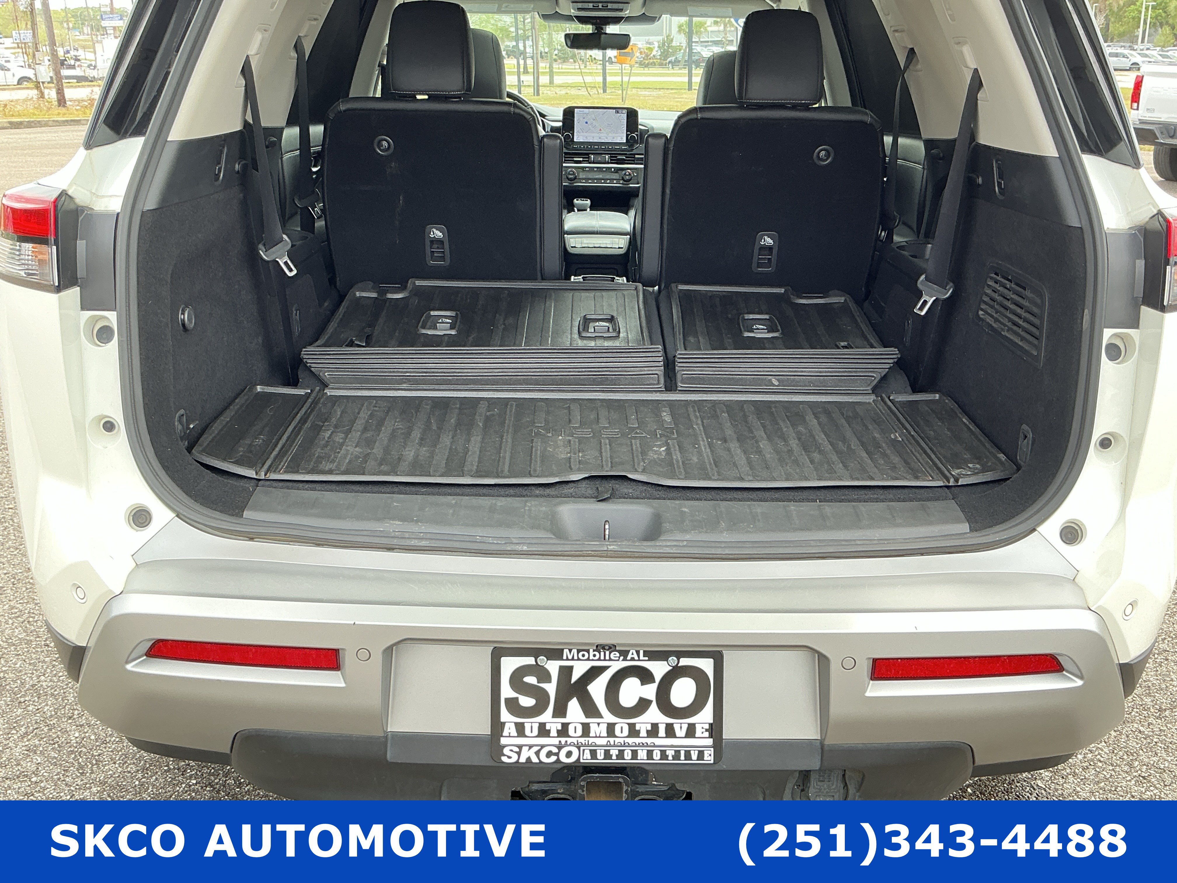 Used 2023 Nissan Pathfinder SL w/ SL Premium Package AWD/4WD image 21