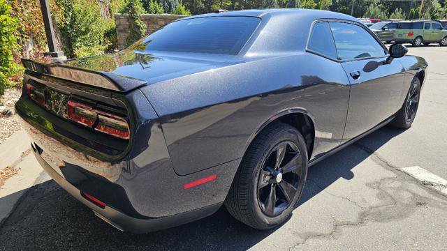Used 2019 Dodge Challenger SXT RWD image 5