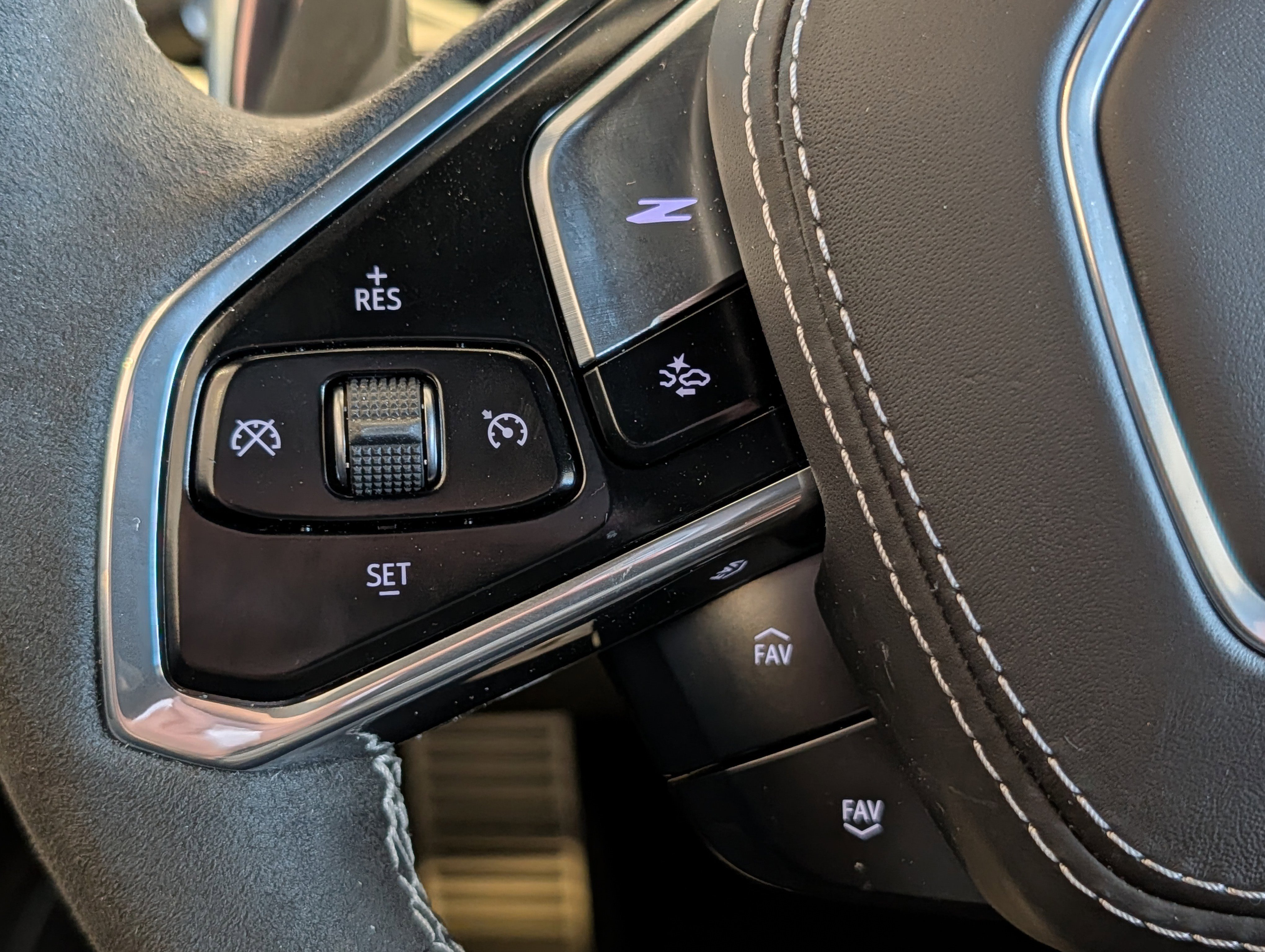 Certified 2026 Chevrolet Corvette Stingray Coupe w/ Z51 Performance Package image 22