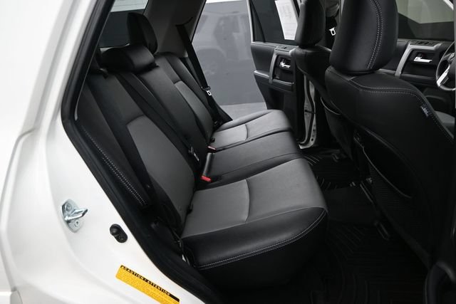 Used 2020 Toyota 4Runner SR5 Premium w/ Moonroof Package AWD/4WD image 17