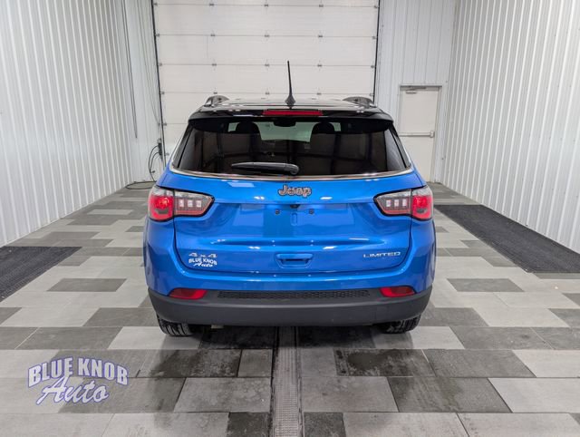 Used 2025 Jeep Compass Limited AWD/4WD image 3
