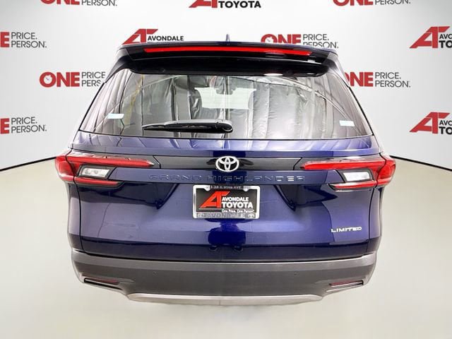 Certified 2025 Toyota Grand Highlander FWD image 6