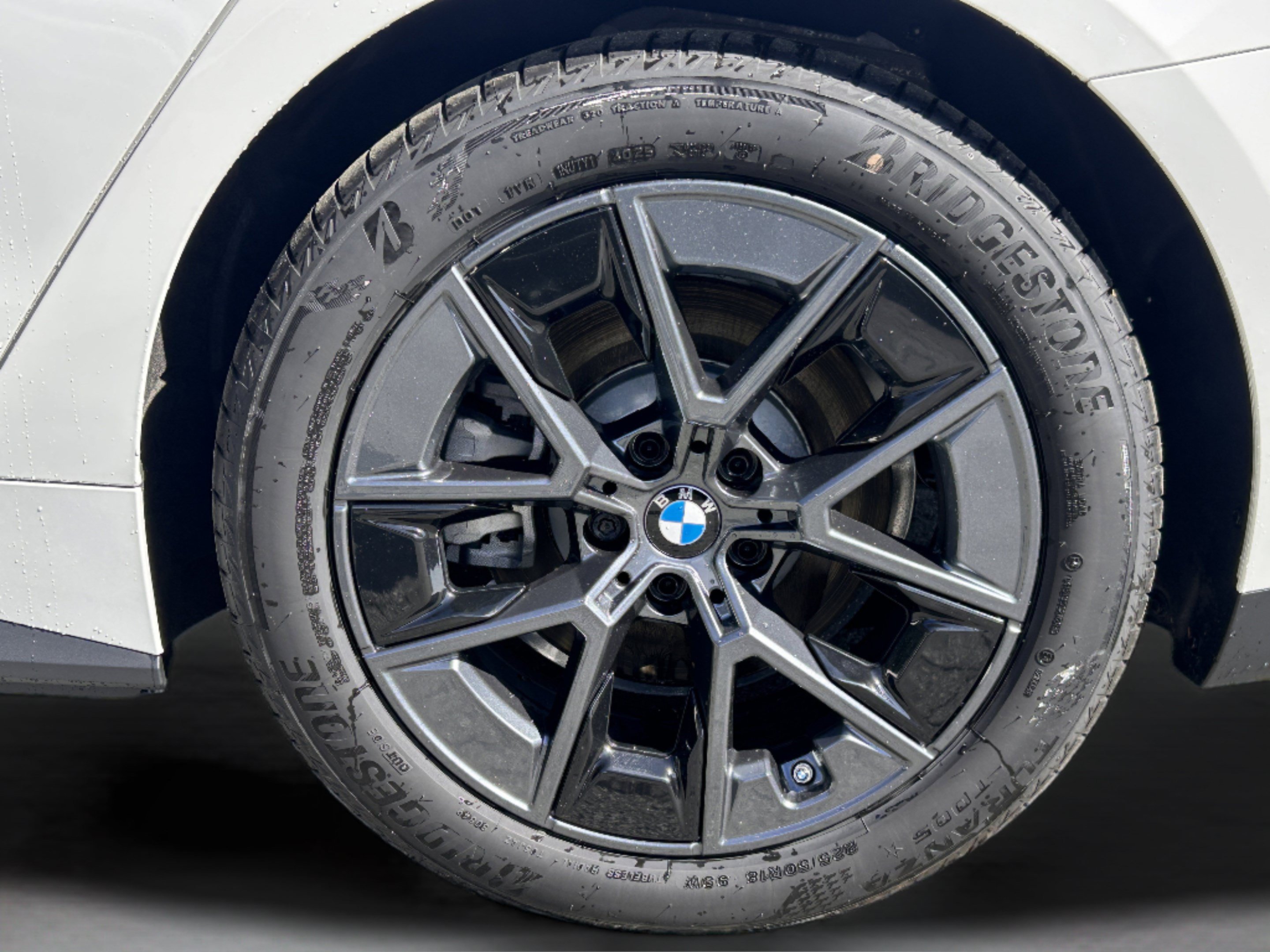 Used 2026 BMW i4 eDrive40 w/ Premium Package RWD image 34