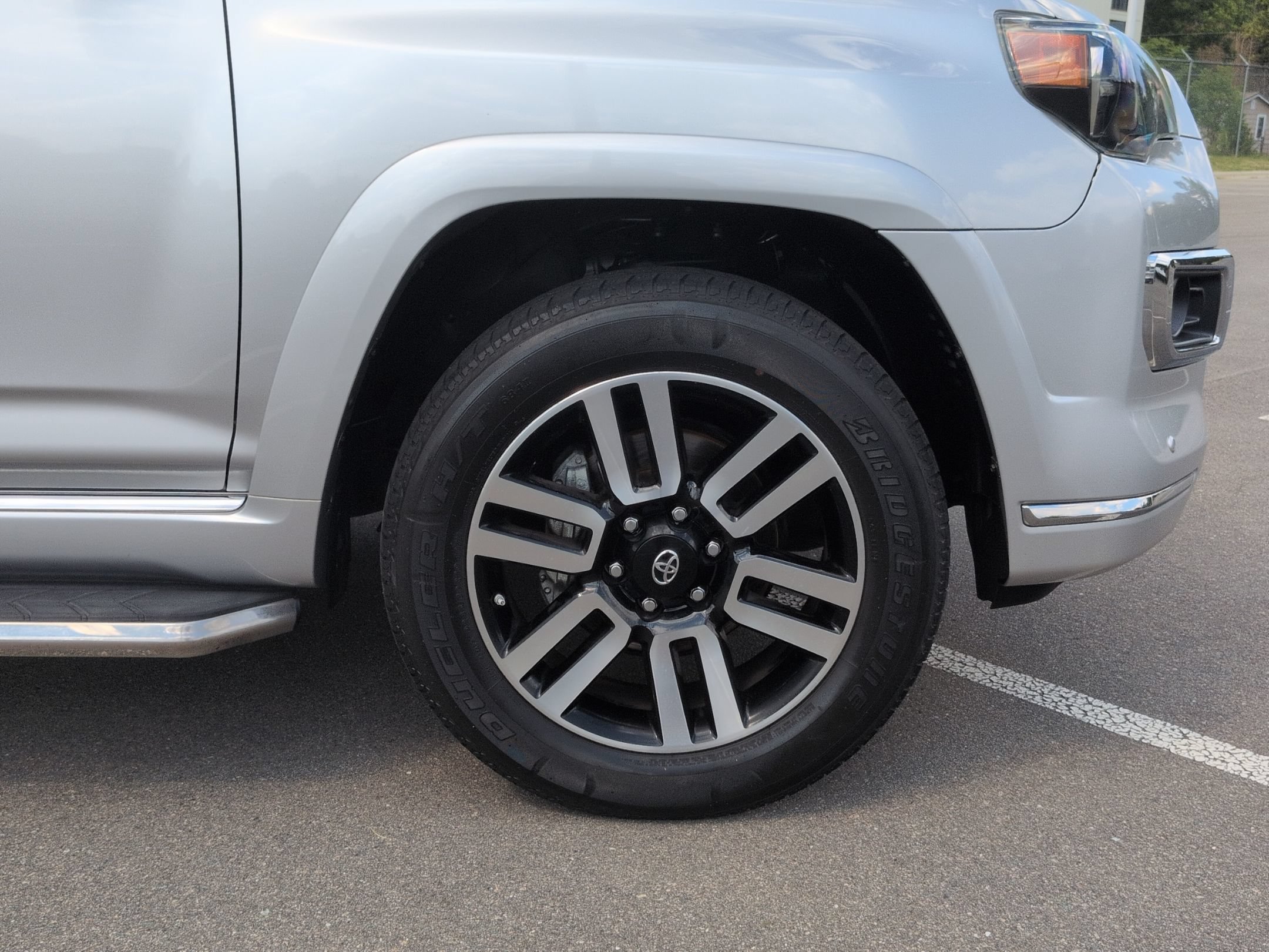 Used 2020 Toyota 4Runner Limited AWD/4WD image 11