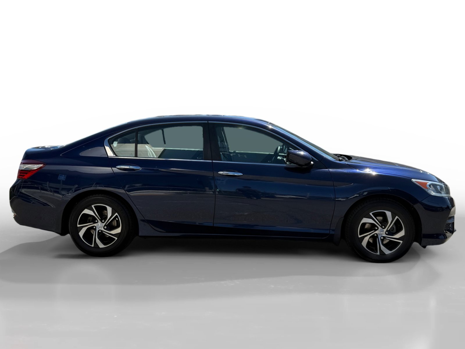 Used 2016 Honda Accord LX image 6