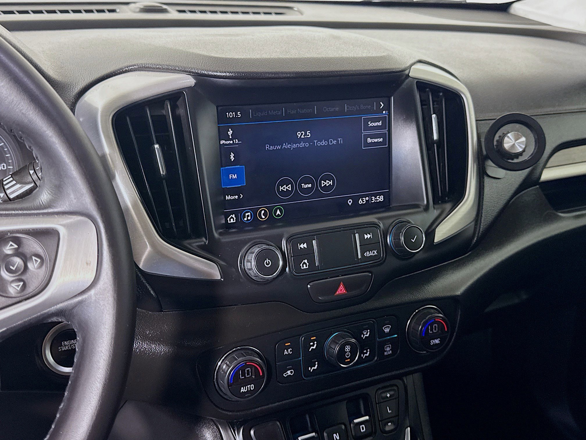 Used 2021 GMC Terrain SLE w/ Driver Convenience Package image 18