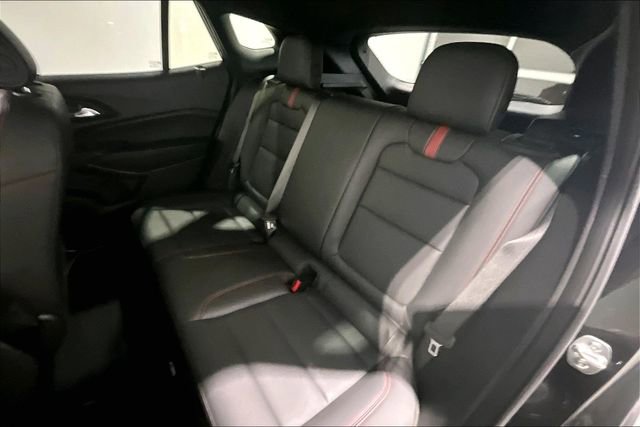 Used 2025 Chevrolet Trax RS image 23