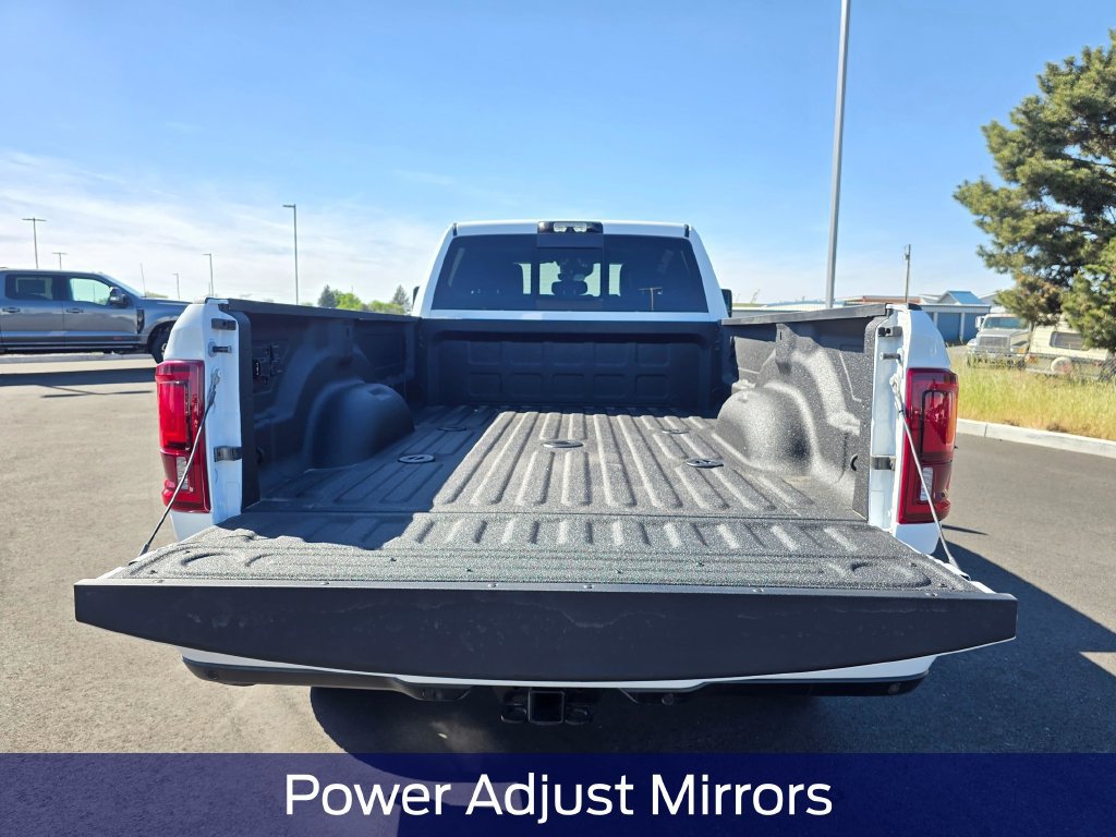 New 2026 RAM 3500 Laramie AWD/4WD image 34