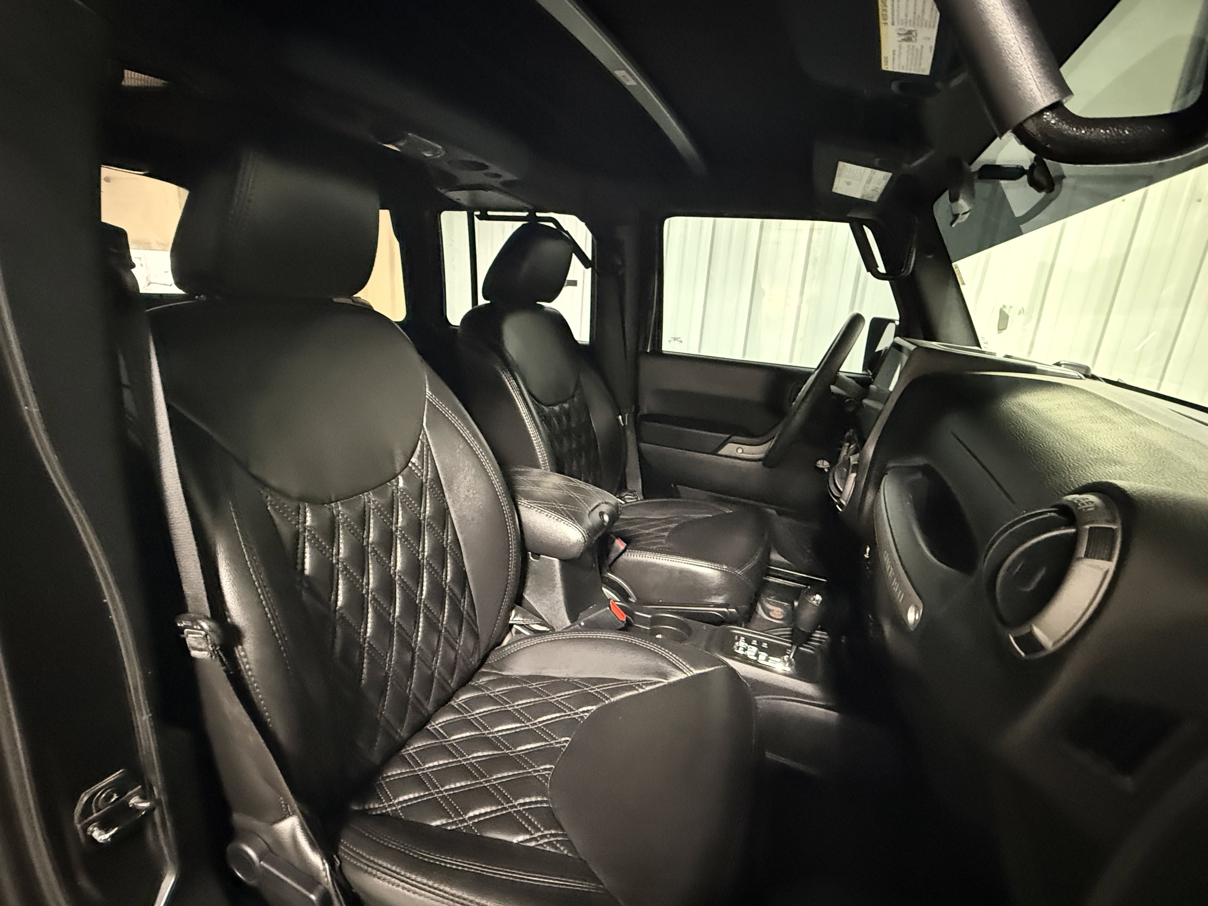 Used 2018 Jeep Wrangler Unlimited Sport image 15