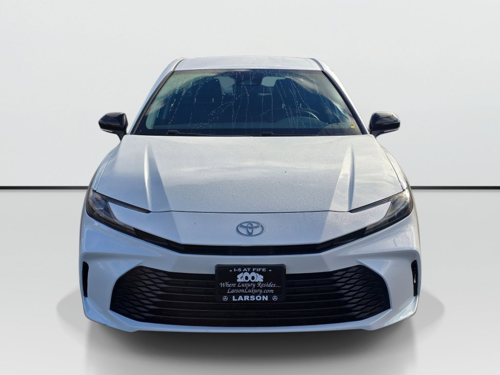 Used 2025 Toyota Camry LE FWD image 9