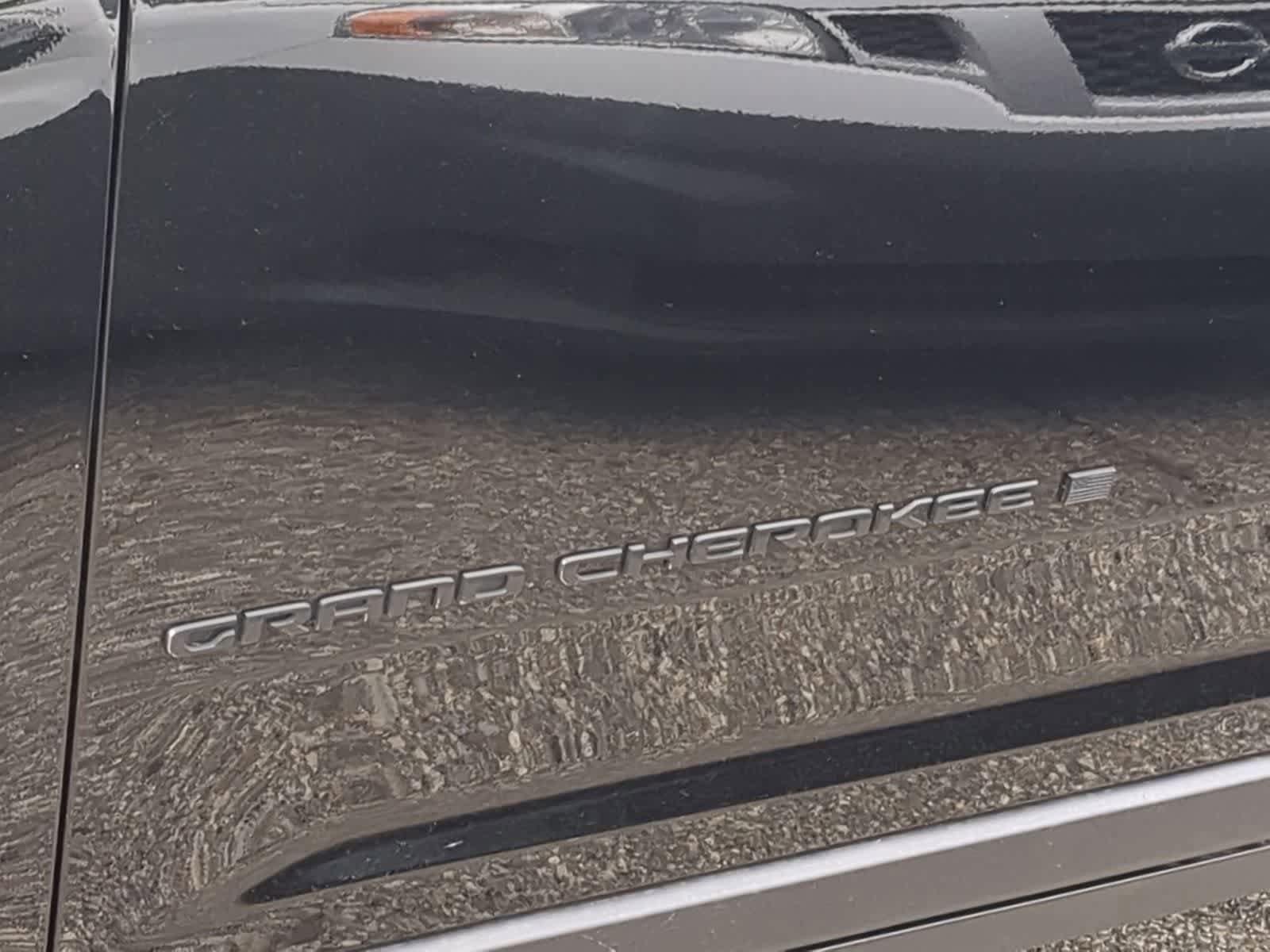 Certified 2023 Jeep Grand Cherokee L Limited AWD/4WD image 13