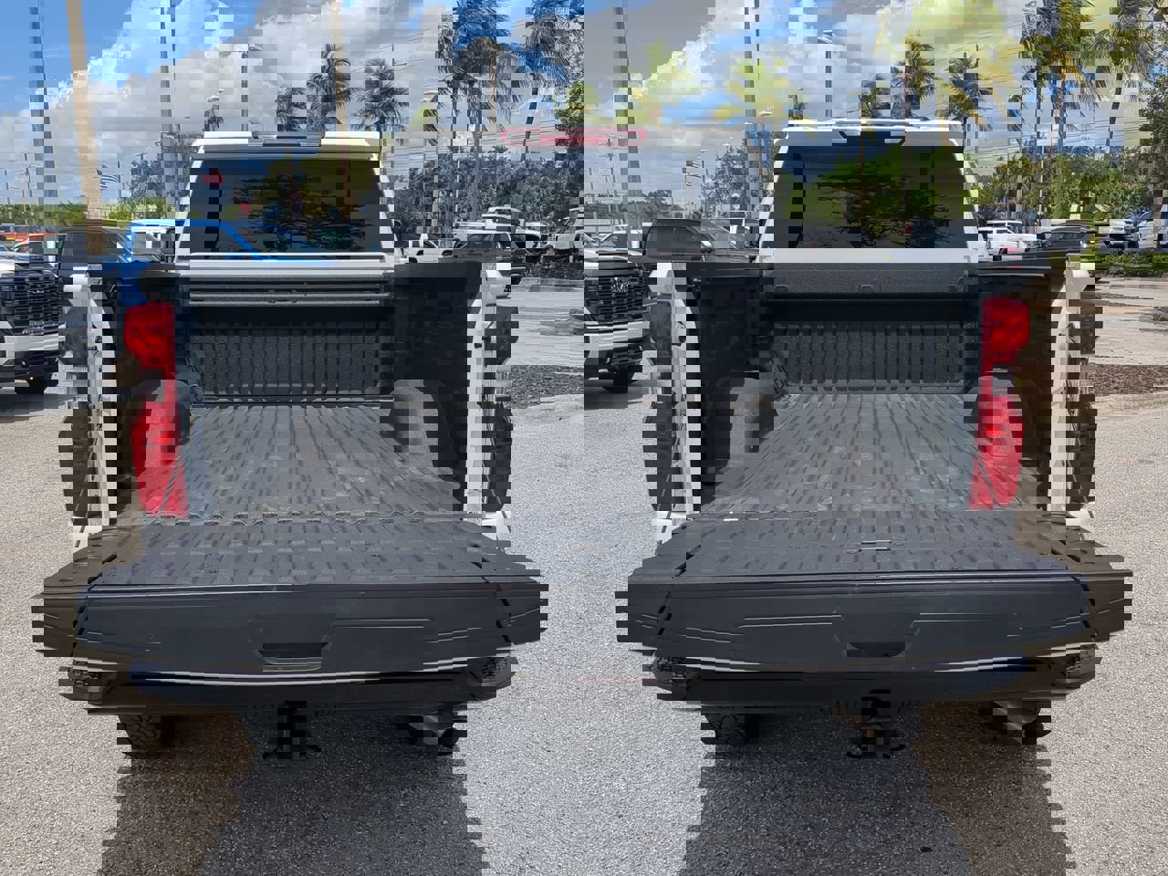 Used 2025 Chevrolet Silverado 2500 Custom w/ Custom Value Package image 13