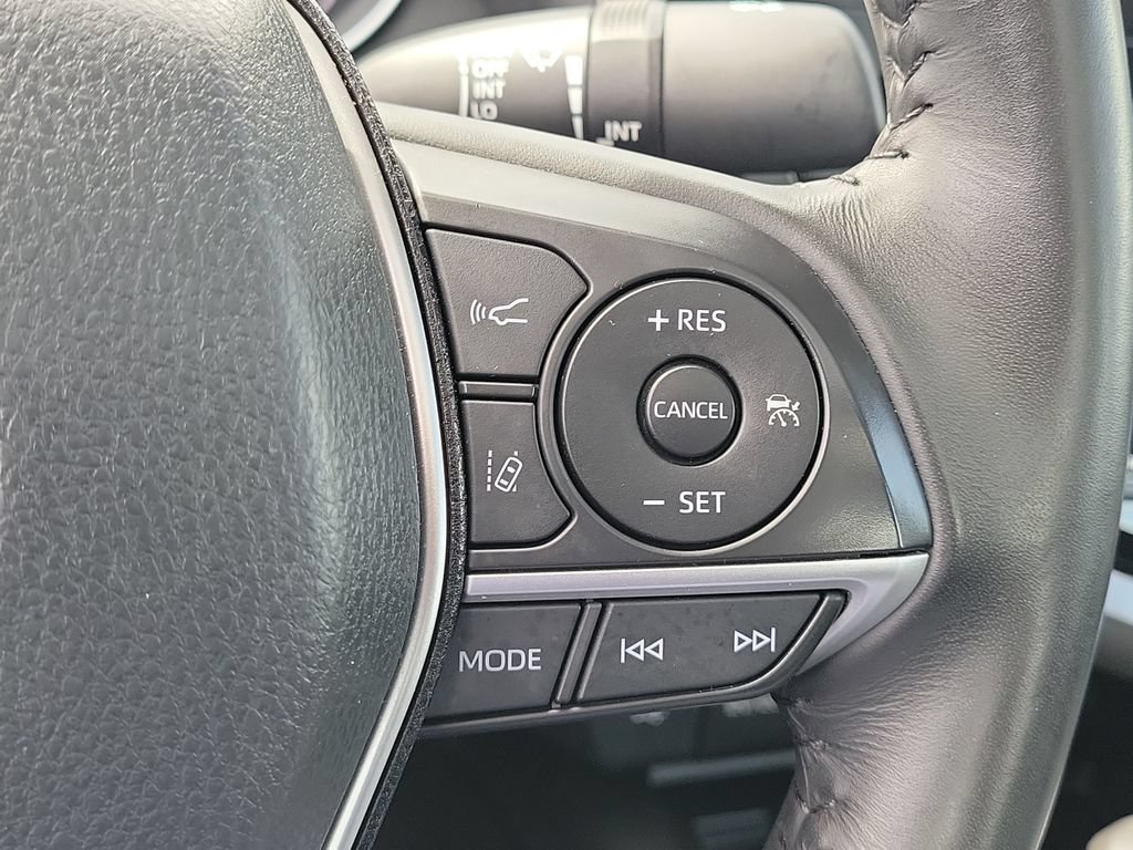 Certified 2023 Toyota Camry XLE FWD image 10