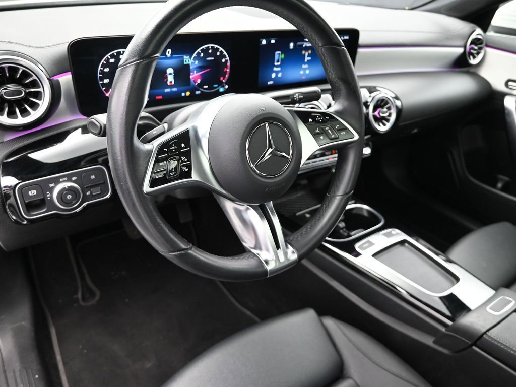 Used 2025 Mercedes-Benz CLA 250 image 16