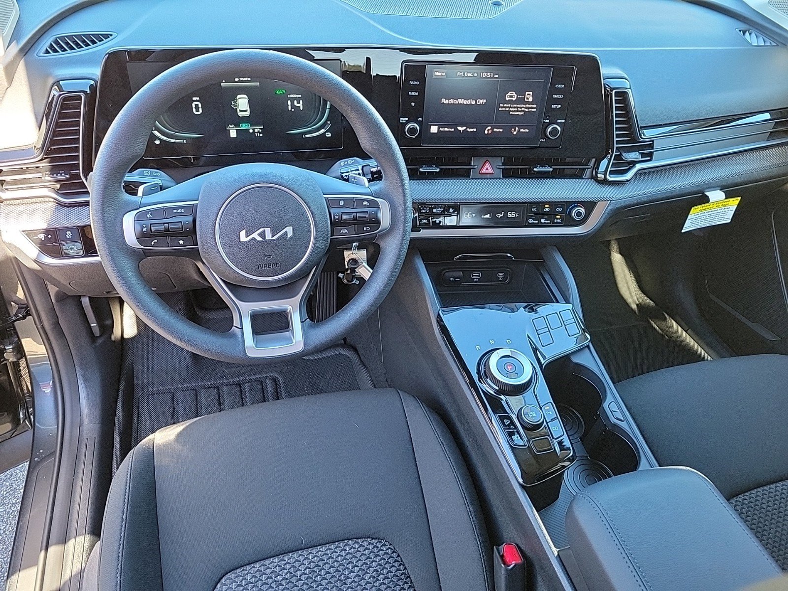 New 2025 Kia Sportage LX FWD image 7