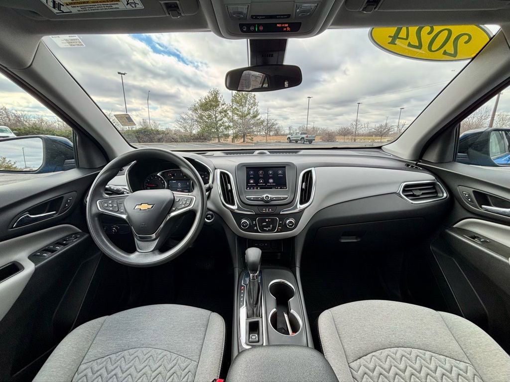 Used 2024 Chevrolet Equinox LS w/ LS Convenience Package image 22