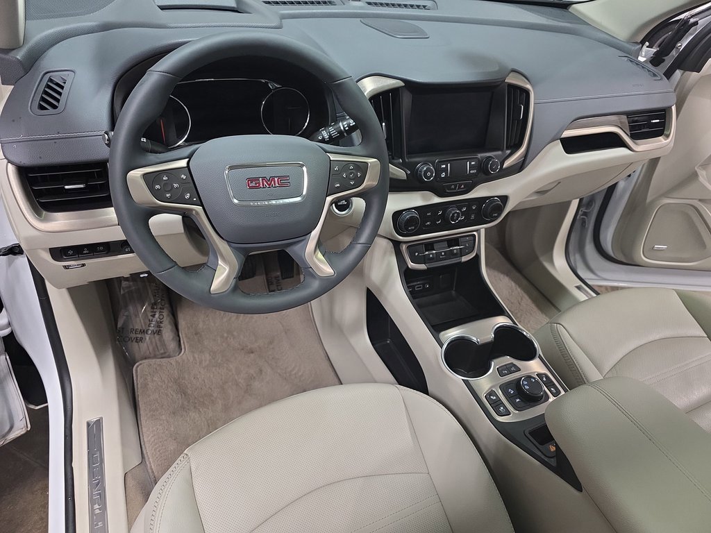 Used 2024 GMC Terrain Denali w/ Denali Premium Package image 16