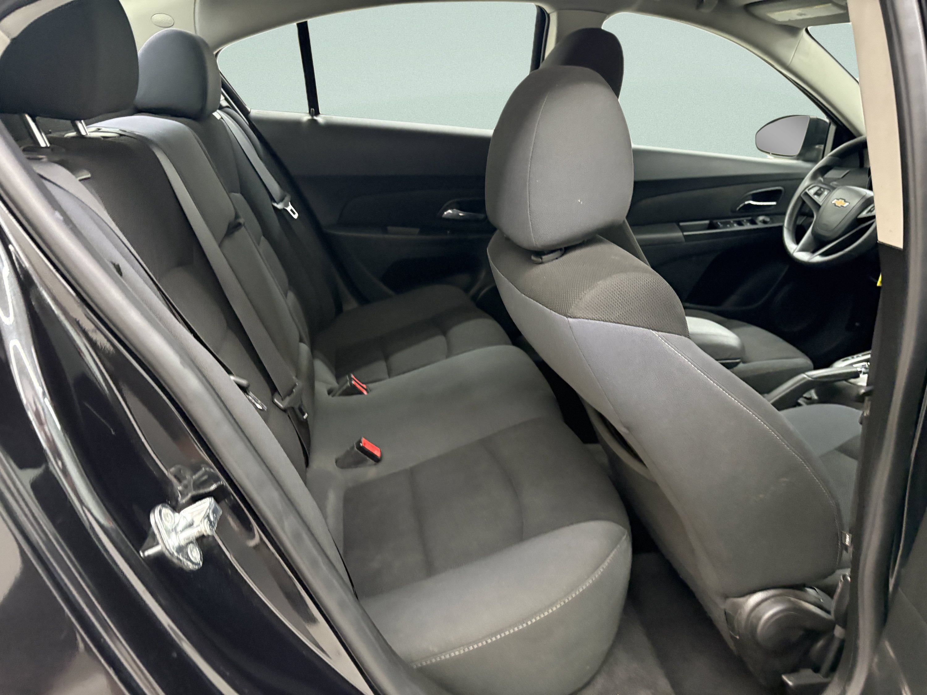 Used 2016 Chevrolet Cruze LT FWD image 21
