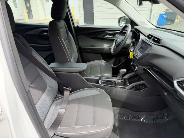 Used 2023 Chevrolet TrailBlazer LS AWD/4WD image 12