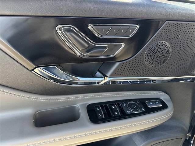 New 2026 Lincoln Corsair Premiere image 18