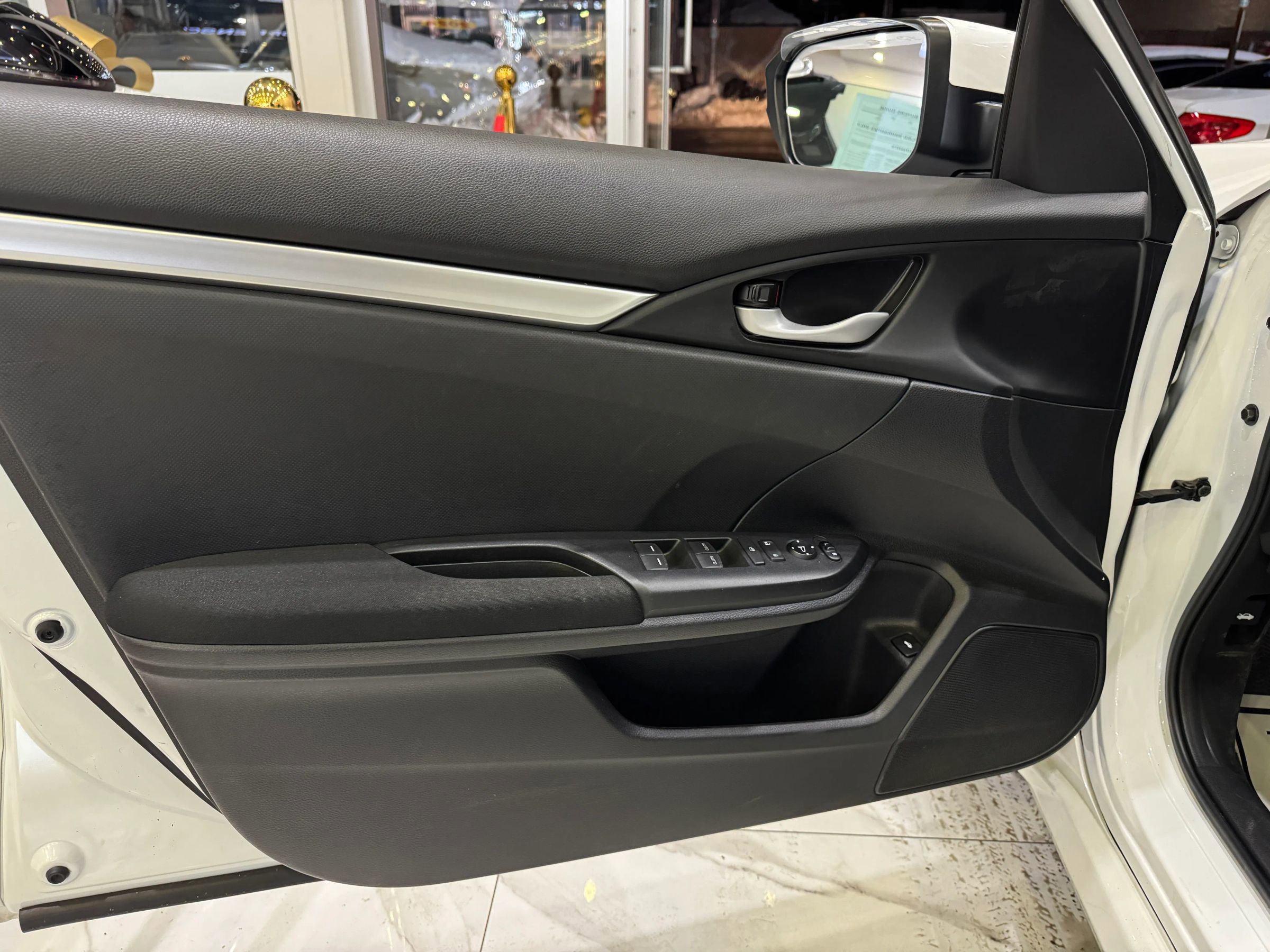 Used 2020 Honda Civic LX image 11