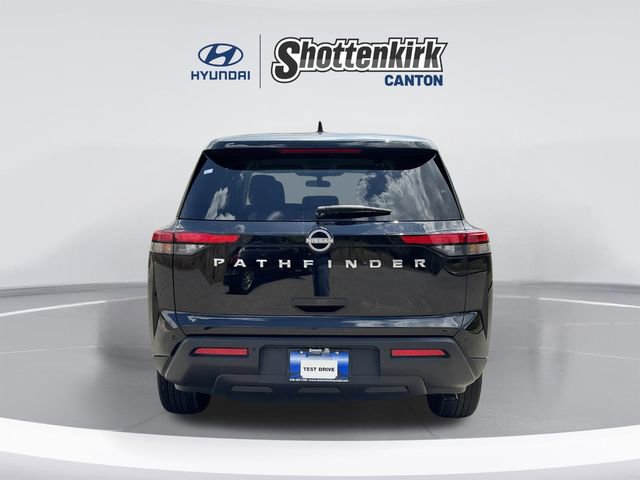 Used 2025 Nissan Pathfinder S image 6