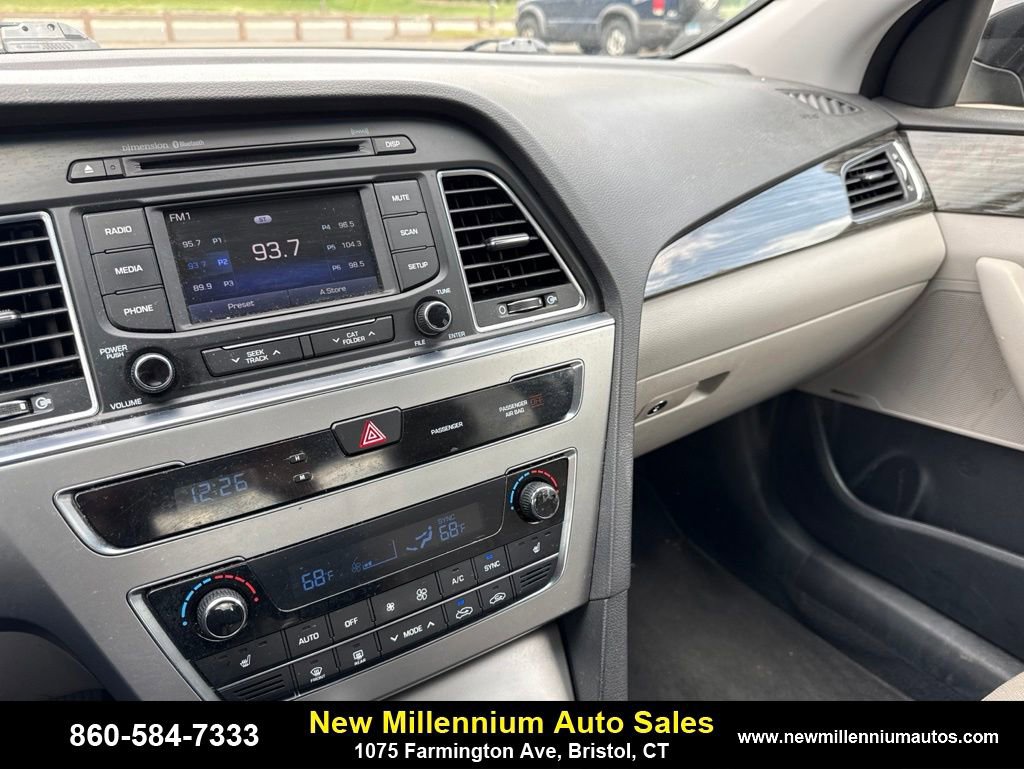 Used 2015 Hyundai Sonata Limited FWD image 11