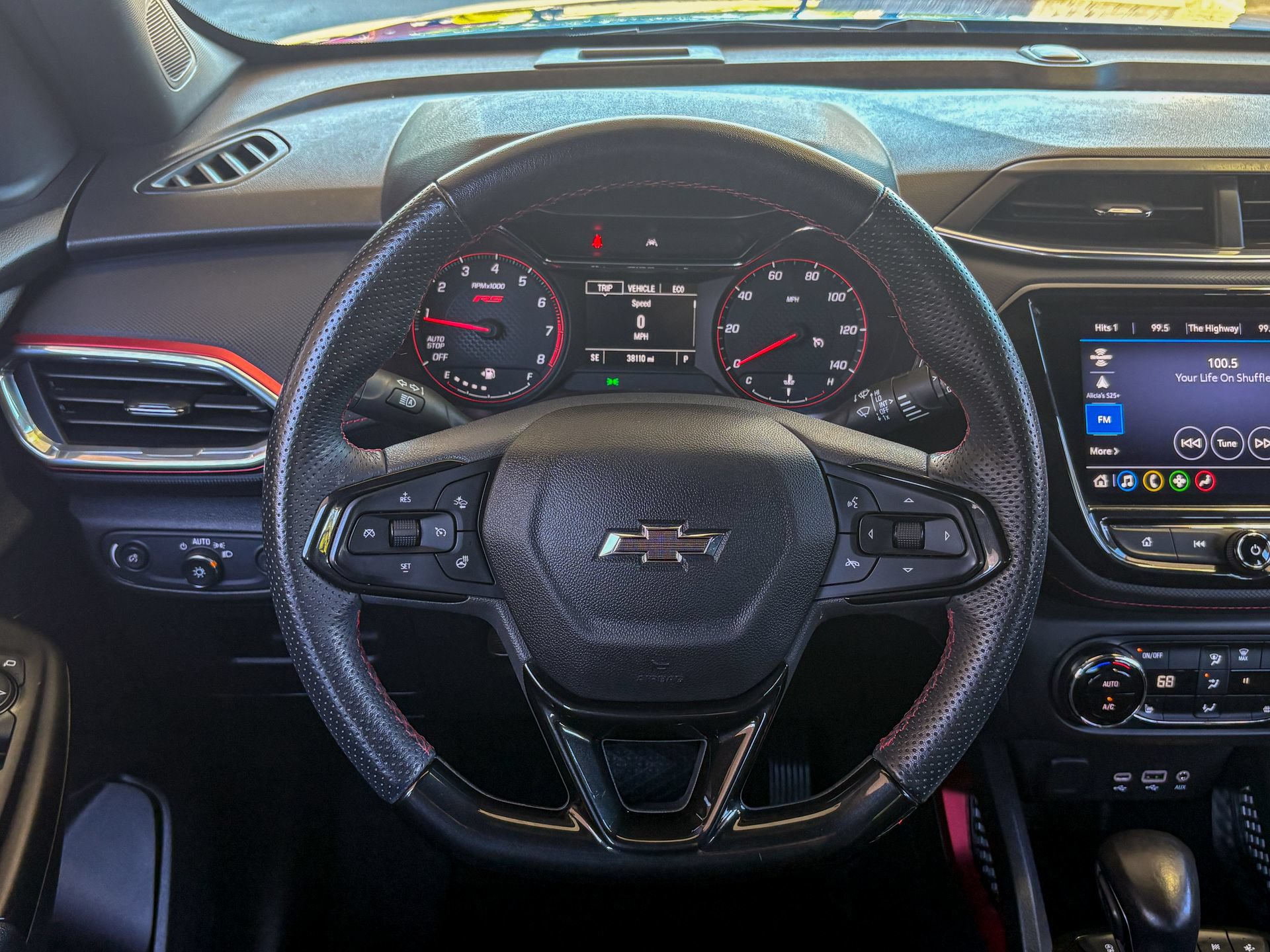 Used 2023 Chevrolet TrailBlazer RS w/ Convenience Package FWD image 30