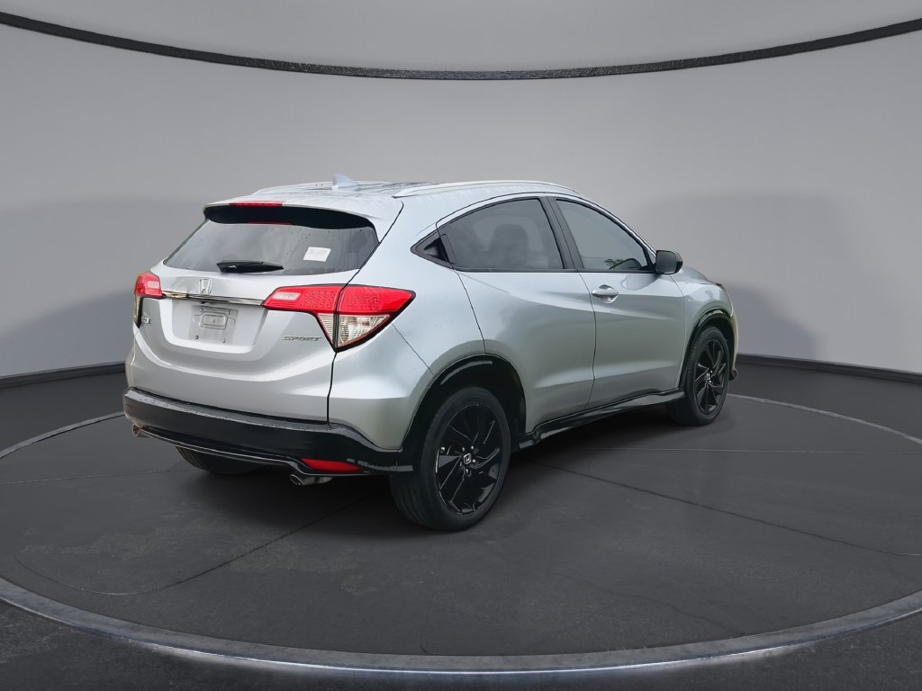 Used 2022 Honda HR-V Sport image 8
