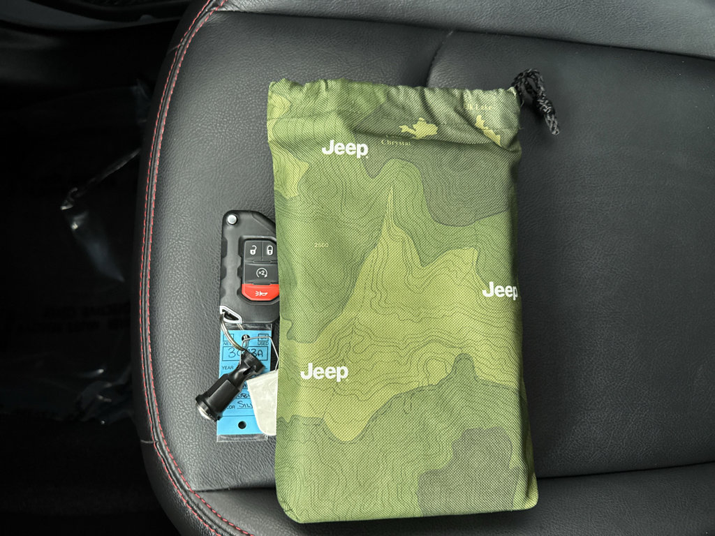 Used 2022 Jeep Gladiator Rubicon w/ LED Lighting Group image 25