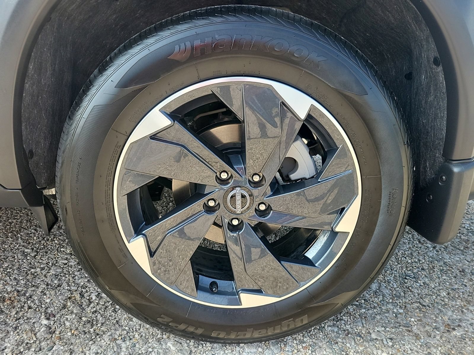 Certified 2026 Nissan Rogue SV AWD/4WD image 12